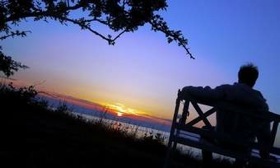 Saying goodbye to summer doesn't have to be stressful. Travel apps like BePut and BeWeather will give you peace of mind this Labor Day weekend. (Photo by Joakim Buchwald.)