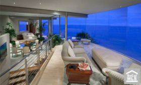 In addition to 180-degree views of the ocean, this Laguna Beach, Calif., home also has a secured staircase that leads to the beach. (© Realtor.com)