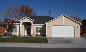 This $205,000 home is in Kennewick, Wash., where home prices rose 3.96% in the fourth quarter of 2009 from the year-ago period. (© Realtor.com)