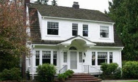 The home occupied by Laura Palmer in the 1990s TV series 'Twin Peaks' is for sale for $459,500 in Monroe, Wash. (© Realtor.com)